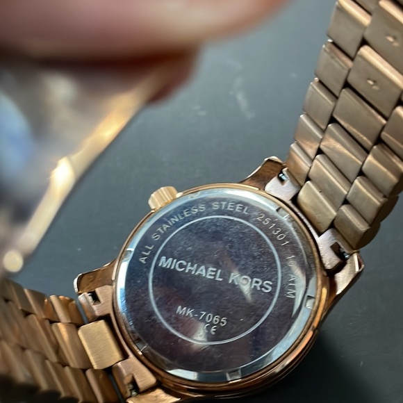 Michael Kors Watch - Picture 3 of 3